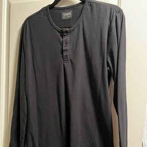 Cuts long sleeve Henley split hem